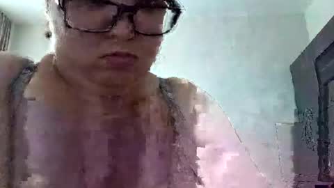 polina_moreau online show from June 7, 2026, 3:16 pm