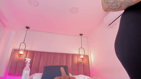 POLLY online show from January 15, 2026, 10:20 am