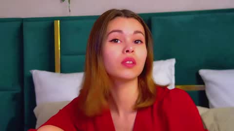 Snapshot of pollylanders chatting on March 2, 2025, 6:51 pm Polly online show from March 2, 2025, 6:51 pm