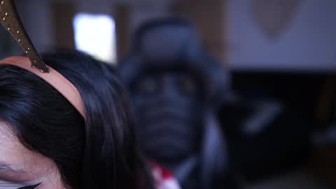 Snapshot of polvodeestrellas_ chatting on December 23, 2024, 9:18 pm - Help me Reach 100 thumbs up online show from December 23, 2024, 9:18 pm