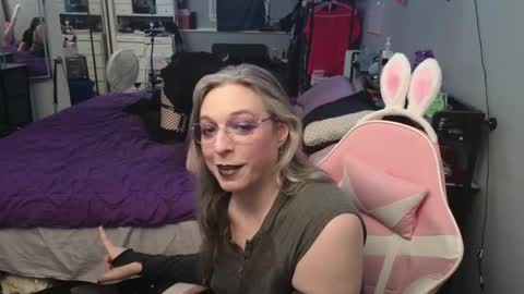 PolyCircus online show from April 11, 2026, 5:01 am