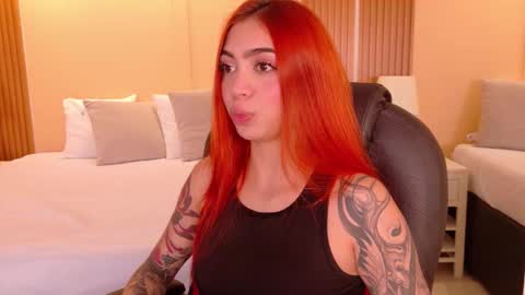 Snapshot of polygonniaa chatting on February 27, 2026, 2:00 am polygonniaa online show from February 27, 2026, 2:00 am