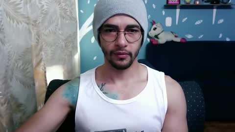 ponzothc online show from November 3, 2025, 8:21 pm