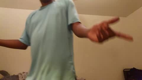 Snapshot of poobear53 chatting on September 19, 2025, 1:29 am Phil online show from September 19, 2025, 1:29 am