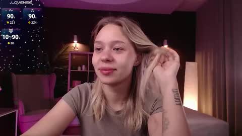 Snapshot of pooja_hegde chatting on September 22, 2025, 1:07 am Eva online show from September 22, 2025, 1:07 am