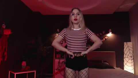 Snapshot of pooja_hegde chatting on October 31, 2025, 1:06 am Eva online show from October 31, 2025, 1:06 am