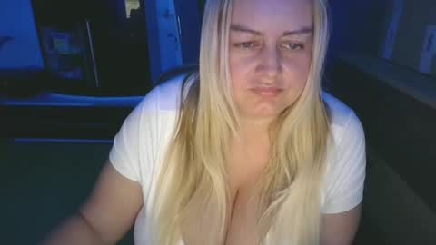 MelissOfficial online show from February 16, 2025, 9:27 pm