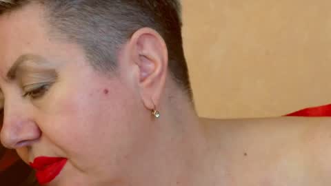 LADY POSH online show from December 13, 2024, 2:21 am