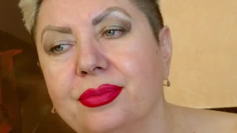 LADY POSH online show from January 25, 2025, 1:43 am