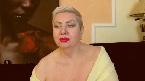 LADY POSH online show from February 13, 2025, 1:50 am