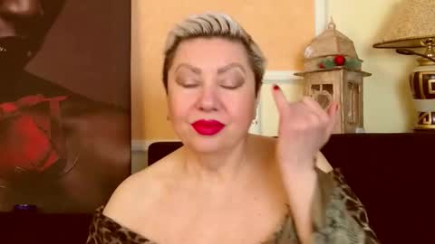 LADY POSH online show from February 12, 2026, 7:42 pm