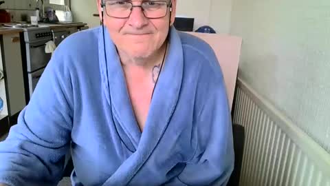 poshman65 online show from March 11, 2025, 11:12 am