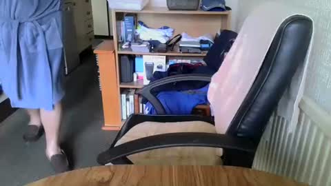 poshman65 online show from October 14, 2025, 9:43 am