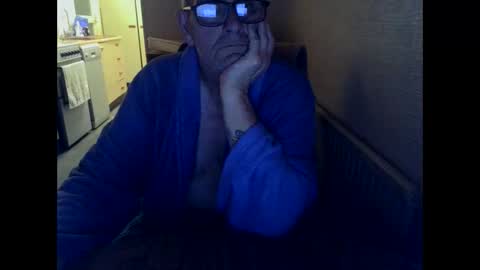 Snapshot of poshman65 chatting on May 9, 2026, 10:37 pm poshman65 online show from May 9, 2026, 10:37 pm