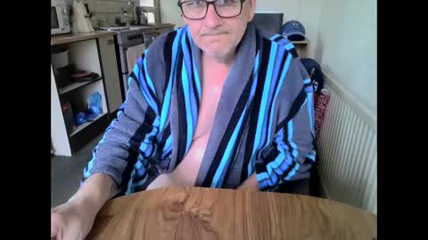 Snapshot of poshman65 chatting on May 20, 2026, 8:53 am poshman65 online show from May 20, 2026, 8:53 am