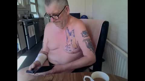 Snapshot of poshman65 chatting on May 30, 2026, 7:05 am poshman65 online show from May 30, 2026, 7:05 am