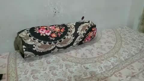 poulomi online show from October 13, 2025, 5:29 am