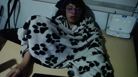 powerfulzeus2 online show from September 28, 2025, 6:19 am