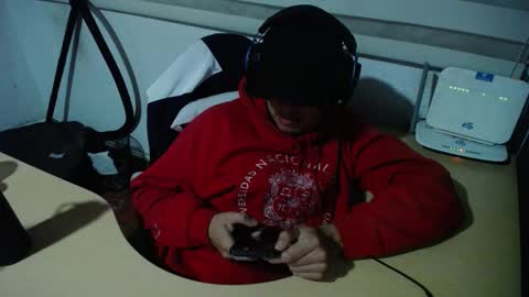 powerfulzeus2 online show from November 20, 2025, 2:34 am