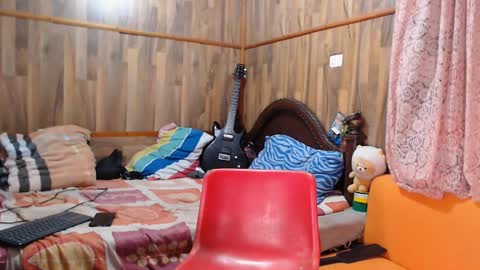 chris independent  online show from February 1, 2025, 5:49 am