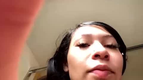 pr3ttynperla online show from September 29, 2025, 2:00 pm