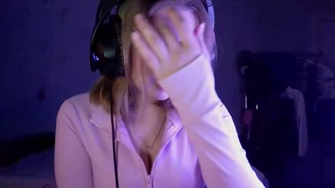 Snapshot of pr_in_cess_ chatting on September 17, 2025, 8:32 pm pr_in_cess_ online show from September 17, 2025, 8:32 pm