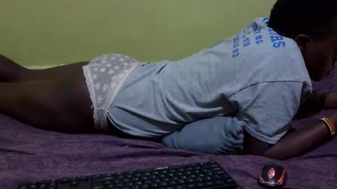 precious_nesh online show from December 1, 2025, 5:07 pm