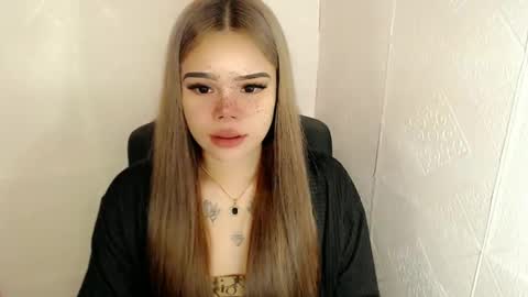 MAXXINE online show from February 20, 2025, 11:32 pm