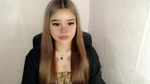 MAXXINE online show from February 25, 2025, 2:44 pm