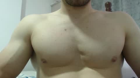 Snapshot of preettyboyx chatting on January 18, 2025, 3:16 pm JUAN online show from January 18, 2025, 3:16 pm