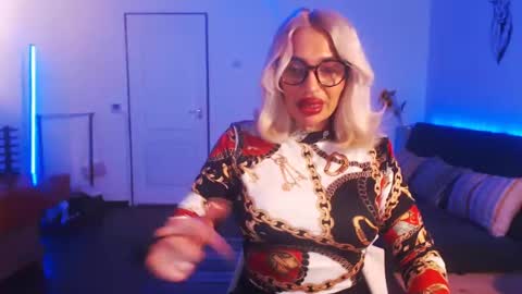 Victoria online show from January 11, 2025, 10:29 pm