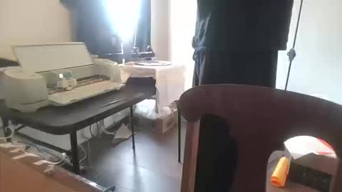 Libra Lamont online show from October 11, 2025, 10:30 pm