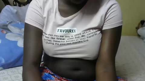 pretty_barbz online show from October 15, 2025, 6:46 am