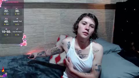 pretty_cristal22 online show from November 3, 2025, 11:44 am
