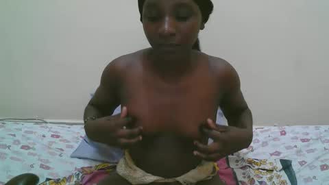 pretty online show from February 8, 2026, 5:05 pm