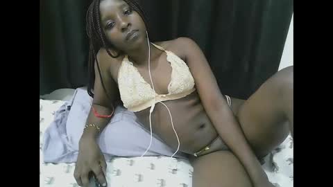 Snapshot of pretty_do chatting on May 15, 2026, 11:56 pm pretty online show from May 15, 2026, 11:56 pm