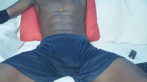 Snapshot of pretty_dollx01 chatting on March 9, 2026, 12:14 am Pretty dollx01 online show from March 9, 2026, 12:14 am