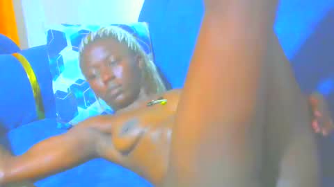 riri online show from February 10, 2025, 12:41 am