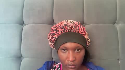 independent model online show from October 2, 2025, 4:08 am