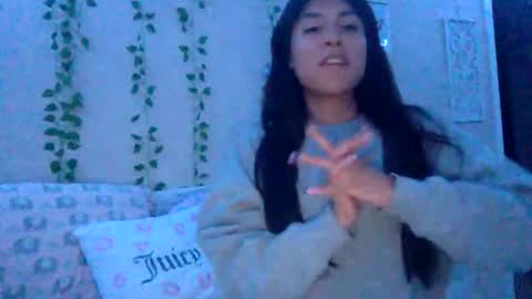 Snapshot of pretty_girl828687 chatting on October 20, 2025, 4:13 am pretty_girl828687 online show from October 20, 2025, 4:13 am