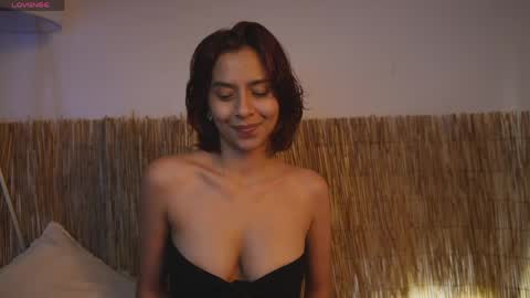 pretty_goddess online show from June 9, 2026, 8:20 pm