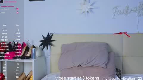 pretty_helga online show from February 3, 2025, 8:57 am