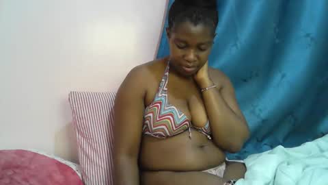 pretty_kylah online show from September 28, 2025, 4:12 pm