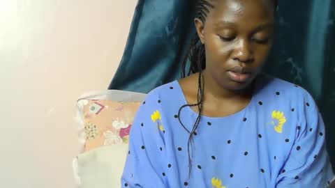 pretty_kylah online show from January 11, 2026, 12:10 pm