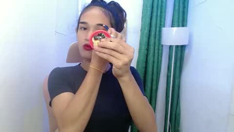 pretty_lady_kitty online show from January 19, 2026, 3:32 am