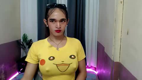 pretty_lady_kitty online show from April 19, 2026, 6:21 pm