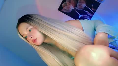 Flor online show from October 20, 2025, 9:26 pm