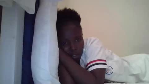 pretty_petite_ebony online show from October 16, 2025, 8:59 am