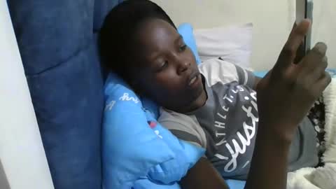 pretty_petite_ebony online show from April 9, 2026, 6:13 am