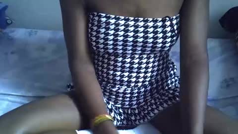 Snapshot of pretty_queen18 chatting on October 6, 2025, 9:07 am NASH online show from October 6, 2025, 9:07 am